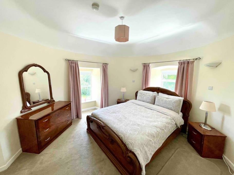 Beautiful Farmhouse An Hour'S Drive From Four Irish Cities Clonmel Exteriör bild